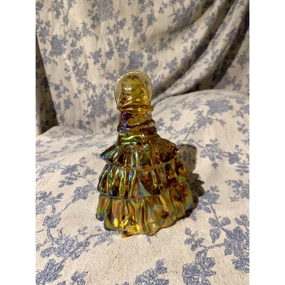 Wheaton Amber Iridescent Colonial Southern Belle Glass Figurine - Picture 3 of 8